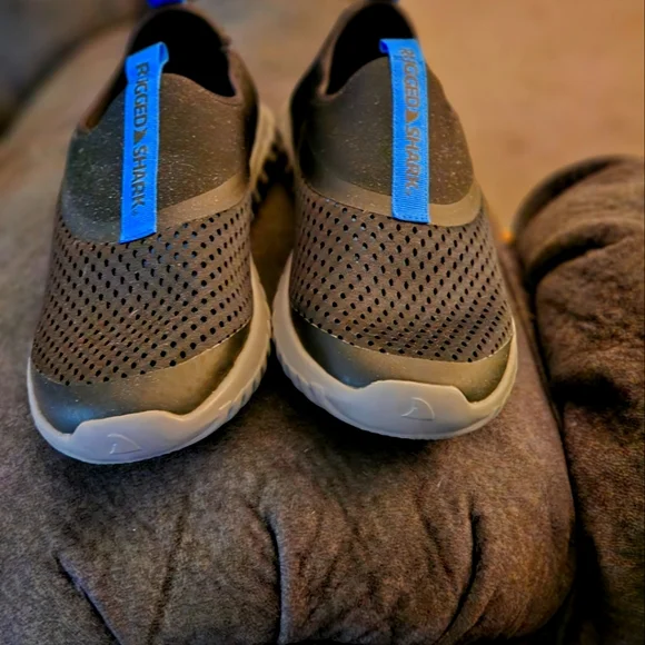 Mens rugged shark shoes - Picture 2 of 8